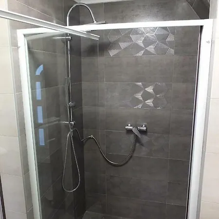 Apartman Judit Dombóvár-gunaras *