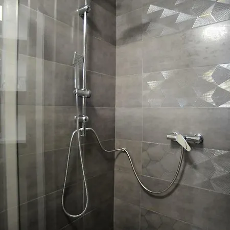 Judit Dombóvár-gunaras Apartman