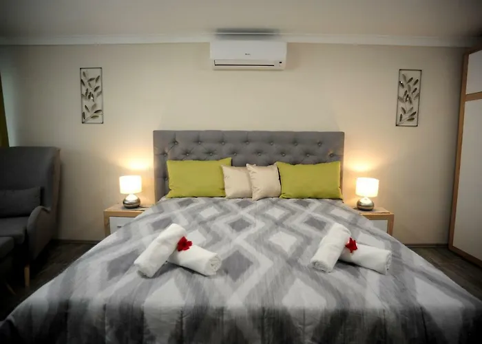 Apartament Judit Dombovar-gunaras *
