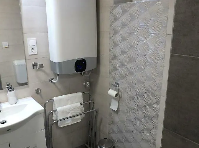 Judit Dombóvár-gunaras Dombóvár