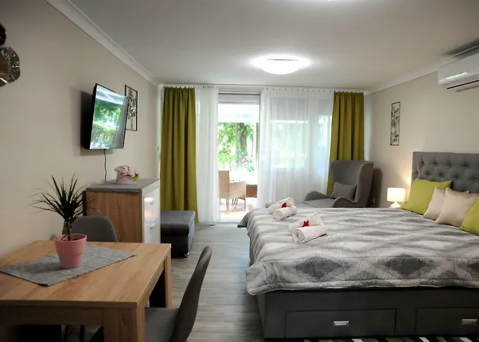 Judit Dombóvár-gunaras Apartman