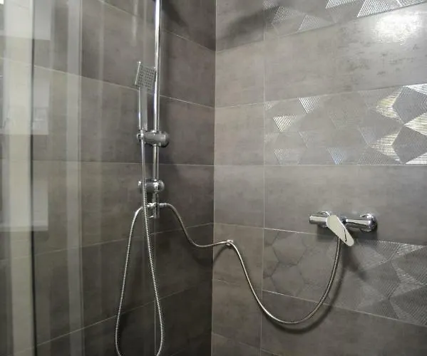 Judit Dombóvár-gunaras Apartman